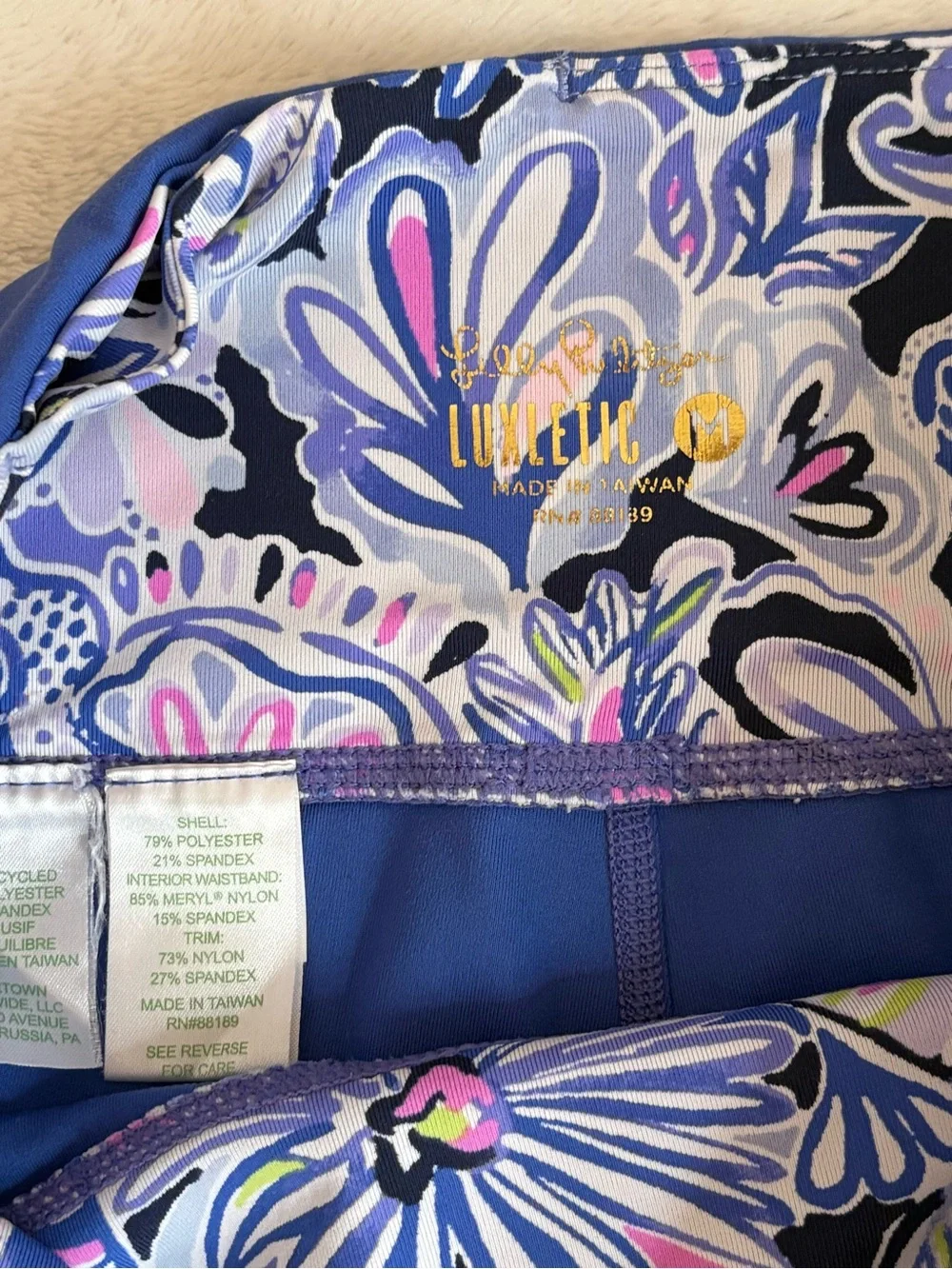 Lilly Pulitzer Luxletic Weekender High Rise Leggings Blue Paisley Size Medium